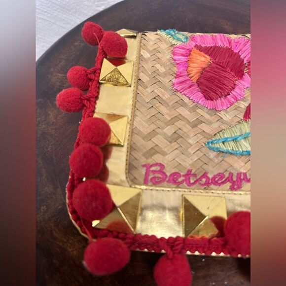 Betsey Johnson clutch - Picture 3 of 4